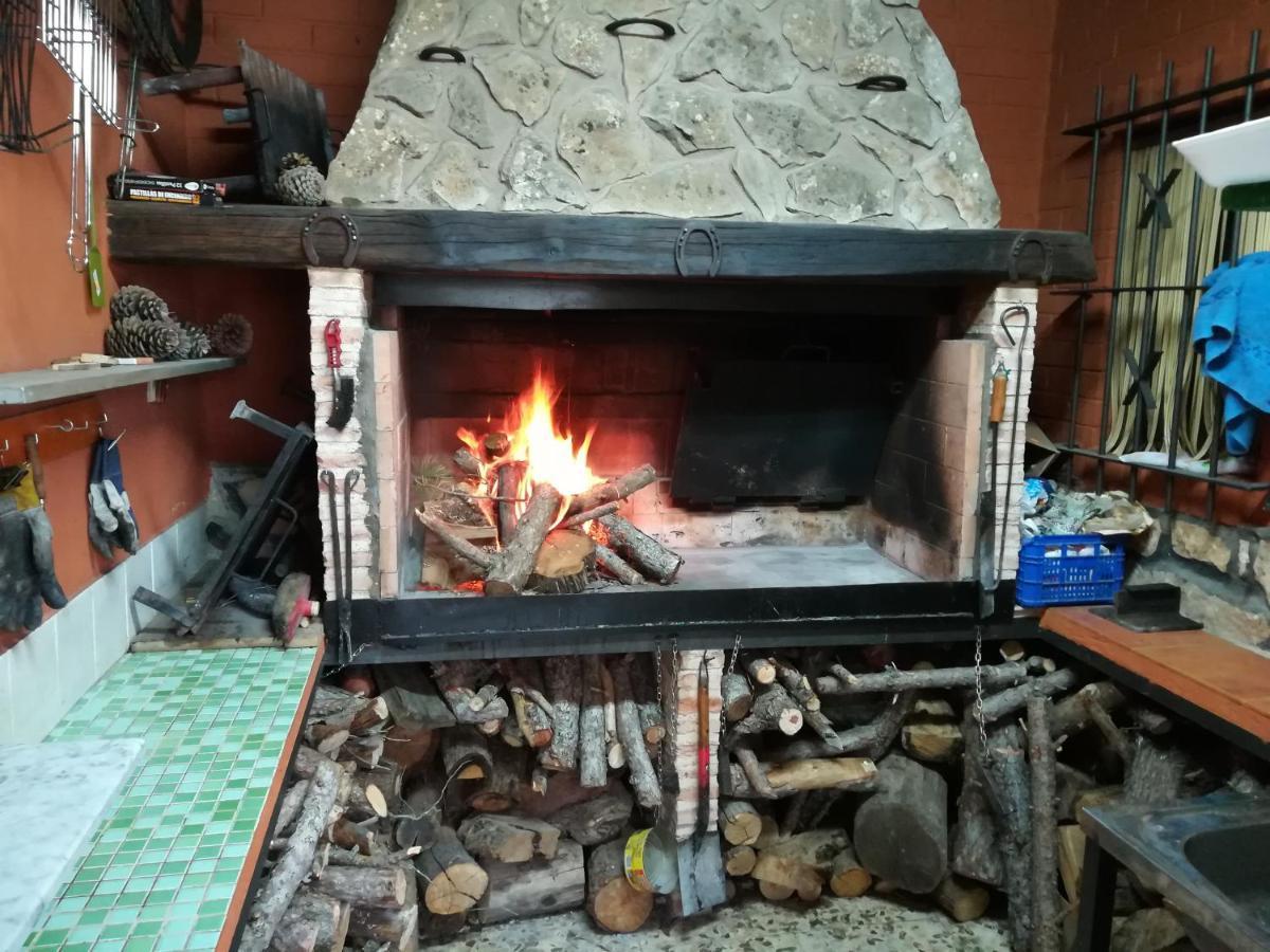 בית הארחה Buenache de la Sierra 	Fuente Del Gamellon מראה חיצוני תמונה