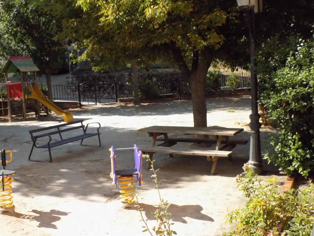 בית הארחה Buenache de la Sierra 	Fuente Del Gamellon מראה חיצוני תמונה