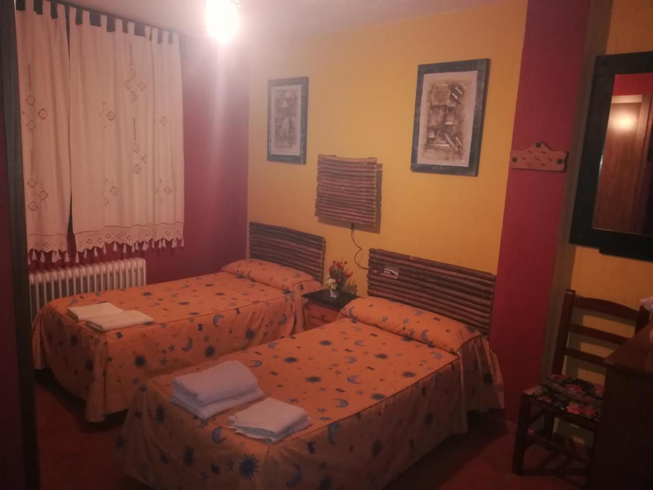 בית הארחה Buenache de la Sierra 	Fuente Del Gamellon מראה חיצוני תמונה